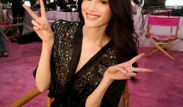 超模翟颖爆料视频大全最新,揭秘超模背后的真实生活